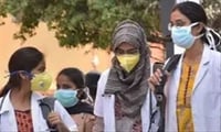 ഇന്ത്യന്‍ റെയില്‍വേയുടെ 13,523 യാത്രാസര്‍വീസുകളും നടത്തില്ല.